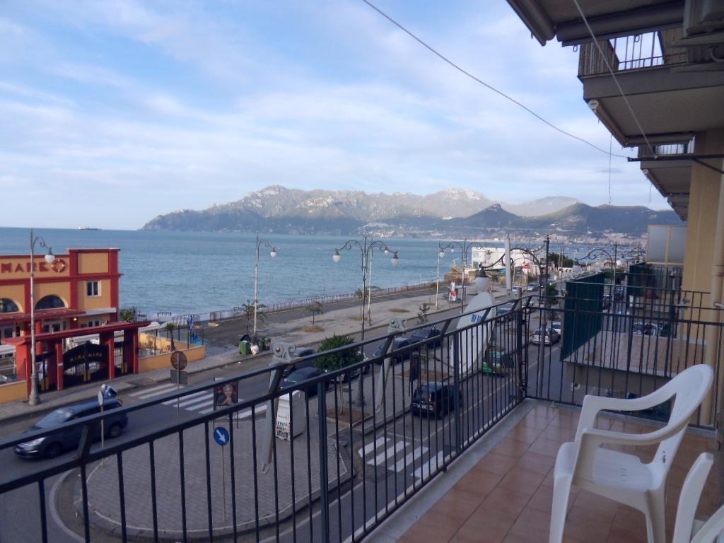 Leucosia Bed & Breakfast Salerno Luaran gambar