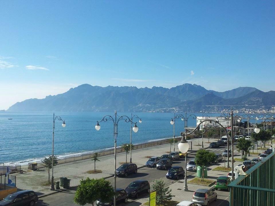 Leucosia Bed & Breakfast Salerno Luaran gambar